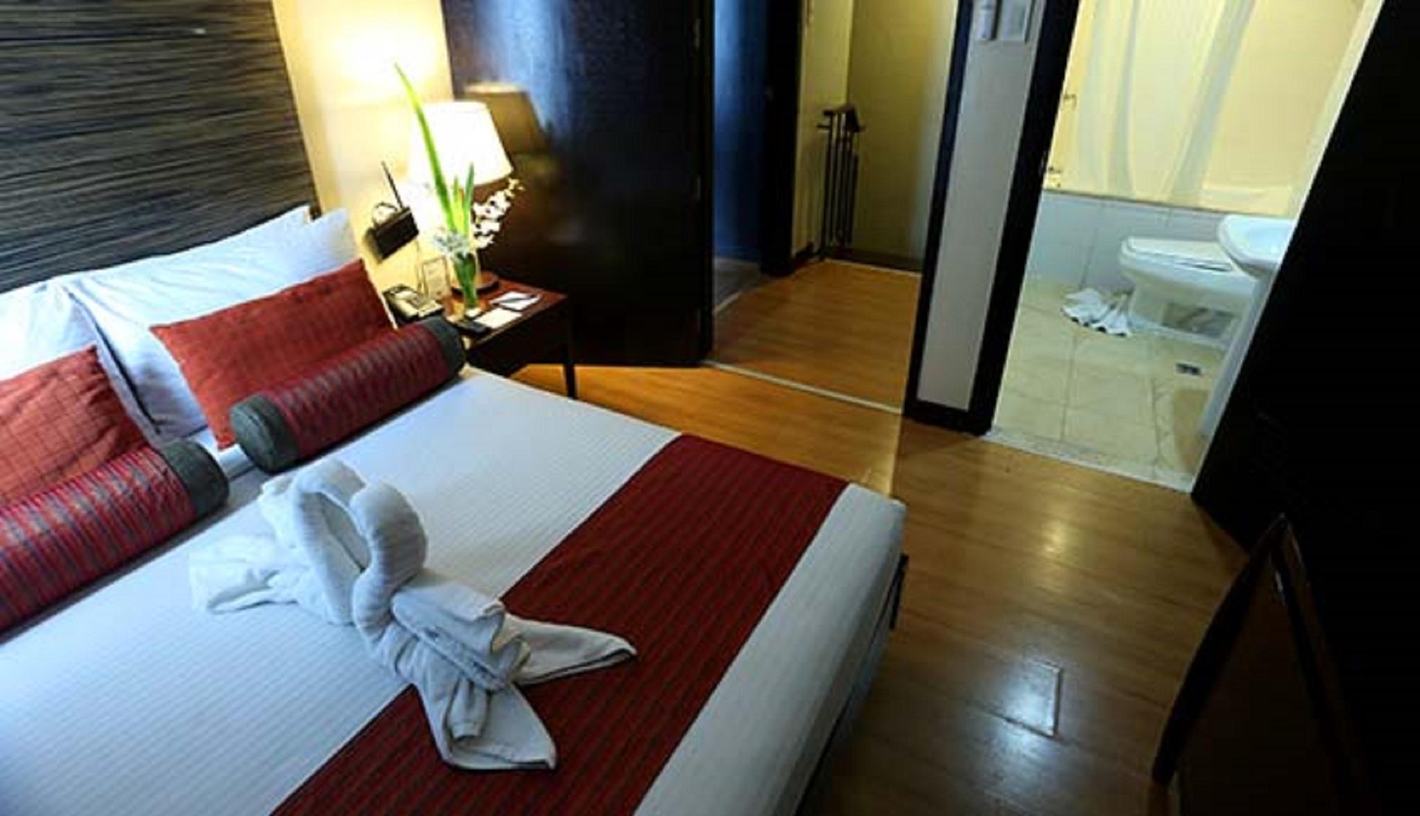 Lancaster Hotel Manila Mandaluyong Екстериор снимка