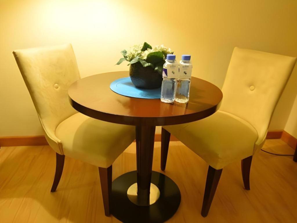 Lancaster Hotel Manila Mandaluyong Екстериор снимка