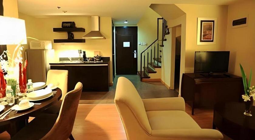 Lancaster Hotel Manila Mandaluyong Екстериор снимка