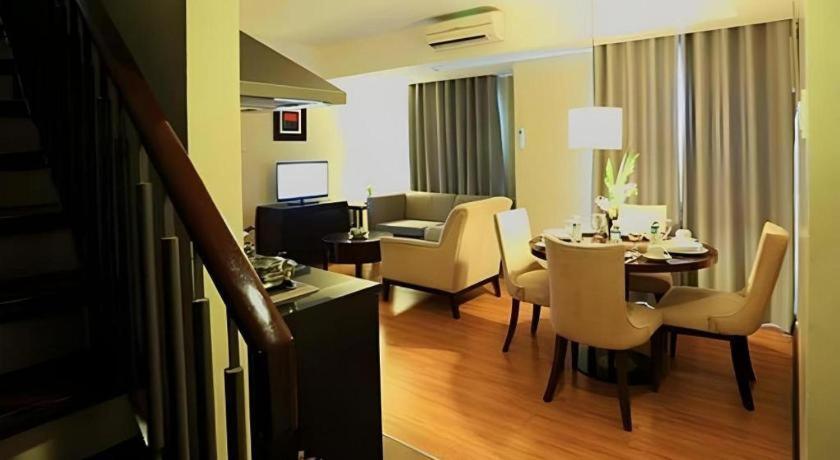 Lancaster Hotel Manila Mandaluyong Екстериор снимка