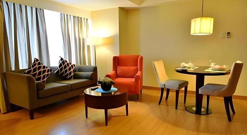 Lancaster Hotel Manila Mandaluyong Екстериор снимка