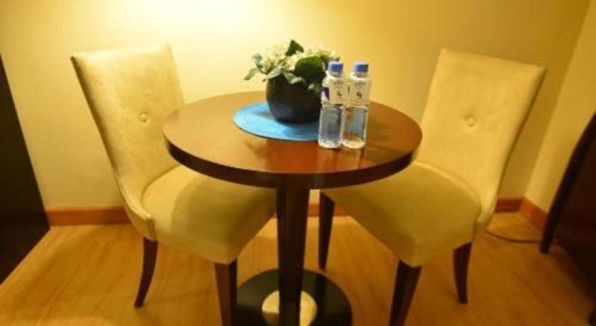 Lancaster Hotel Manila Mandaluyong Екстериор снимка